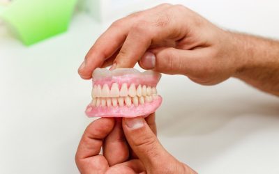 Complete vs. Partial Dentures: Which Is Right for You?
